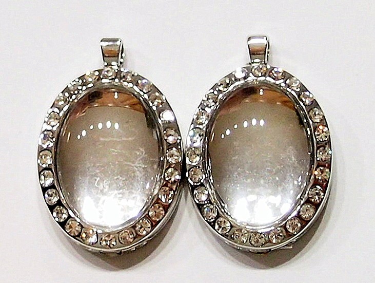 2 of 25x18mm Silver Plated Floating Locket Pendants 4 Cameos, Cabs, Charms Nice