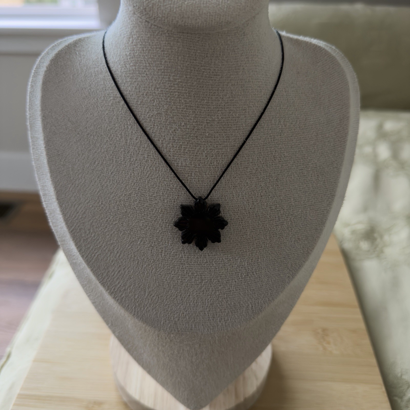 Burma Wuji Jade Sunflower Snowflake Philippine Sun Pendant