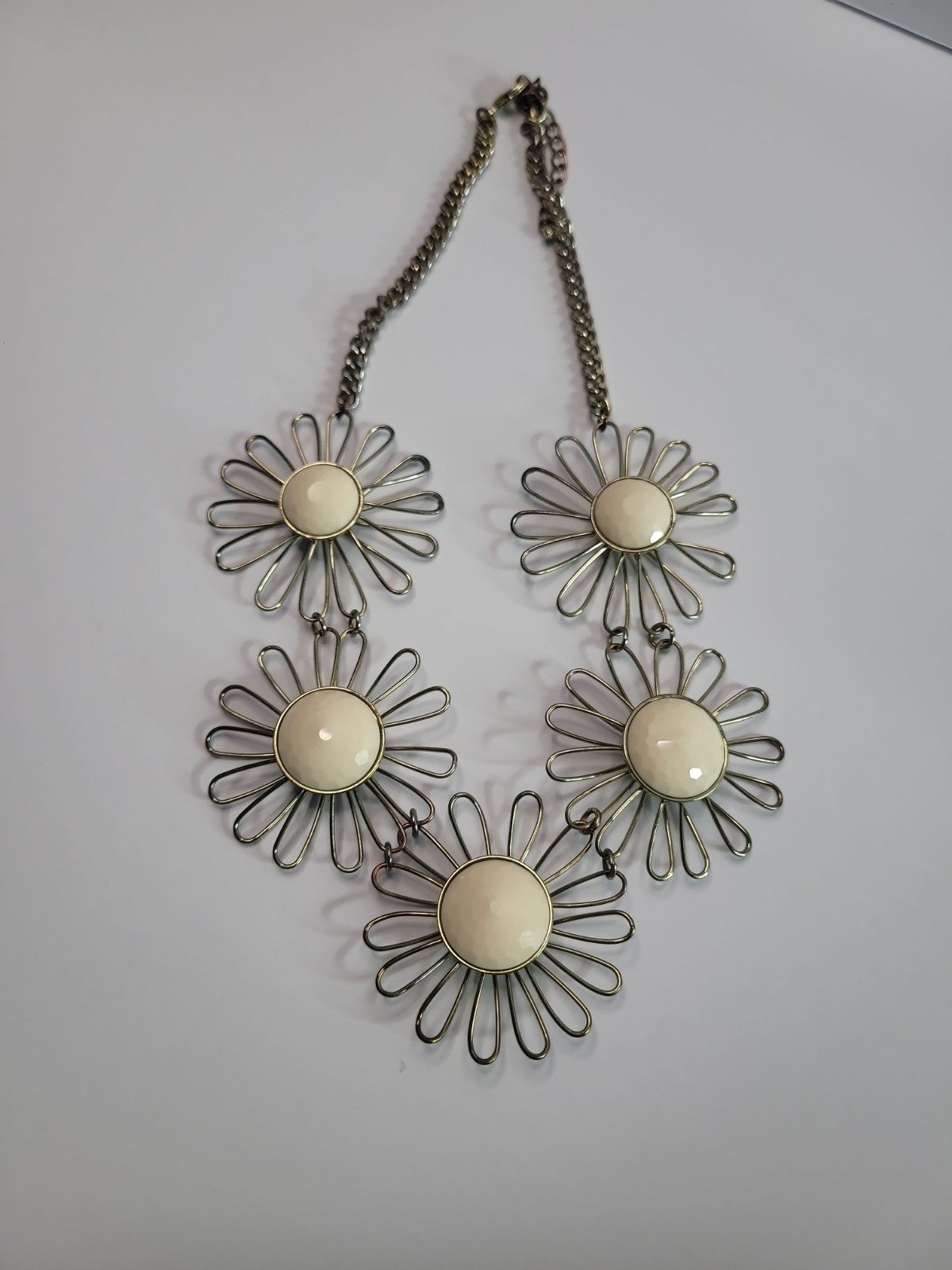 Gold Tone Daisy Flower Statement Necklace Cream Cabochon Floral Retro Mod