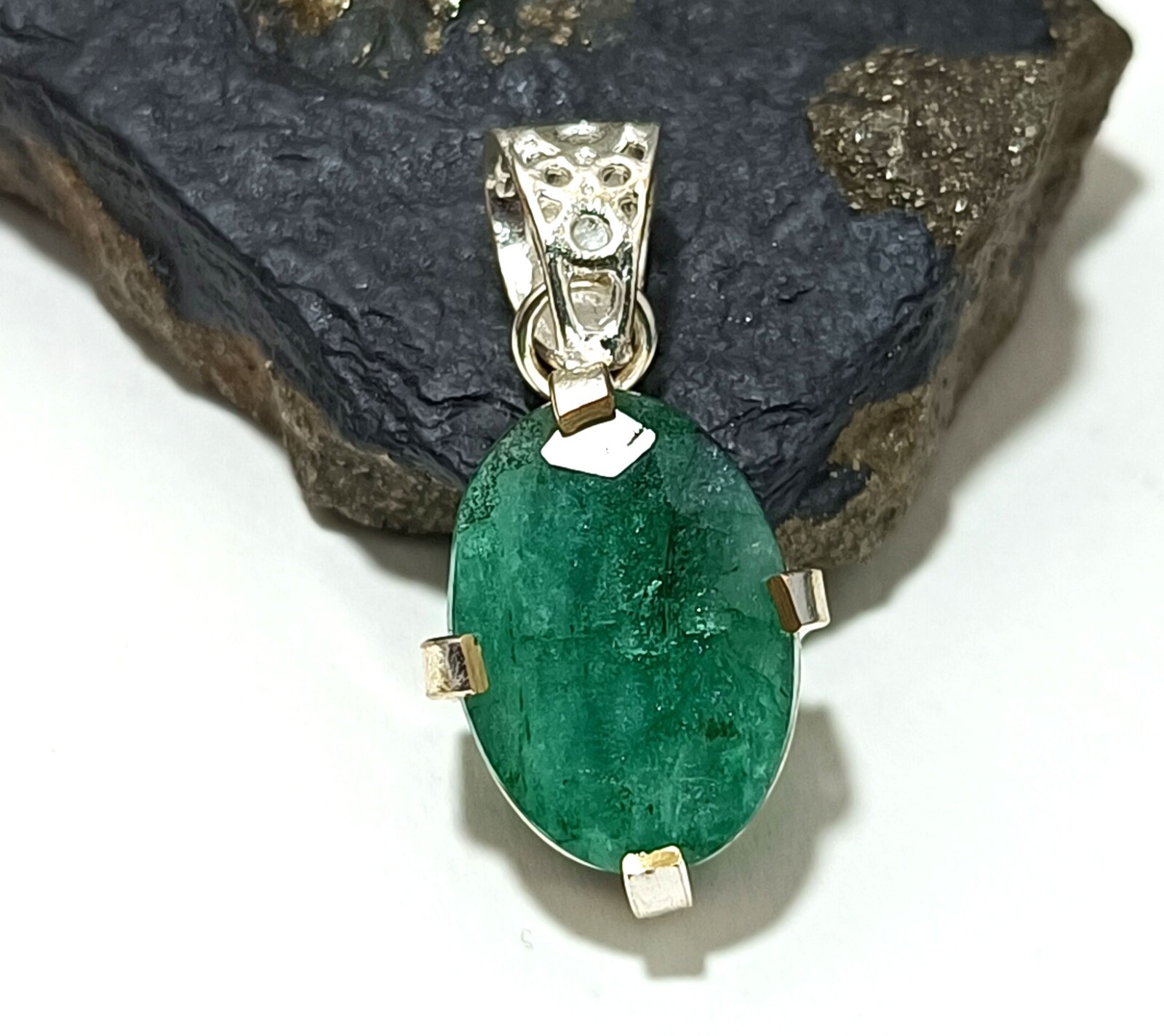 Certified 24.35 Ct Natural Emerald 925 Solid Silver Oval Cut Pendant Gemstone