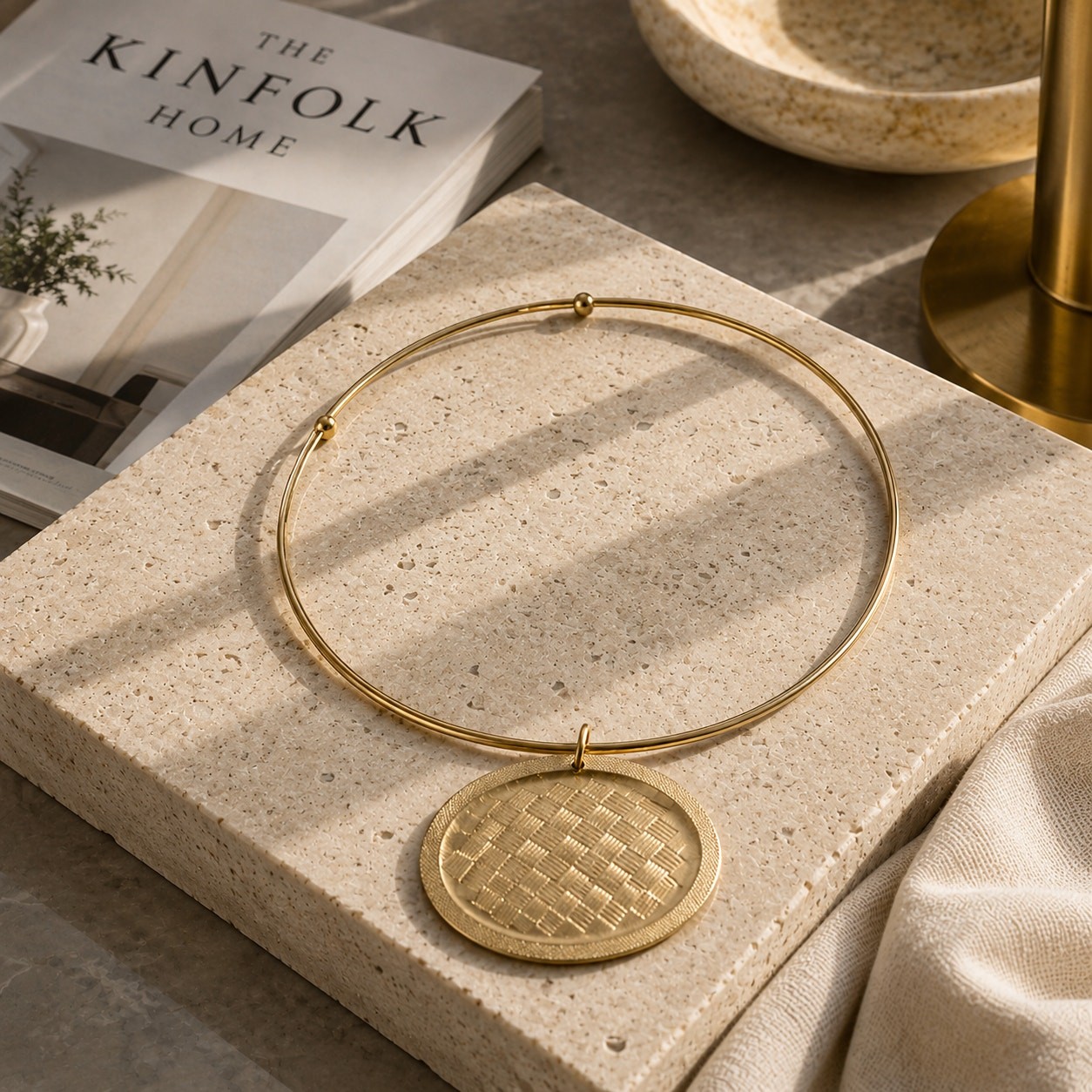 Gold Tone Collar Necklace Geometric Oval Pendant Modern Statement Choker