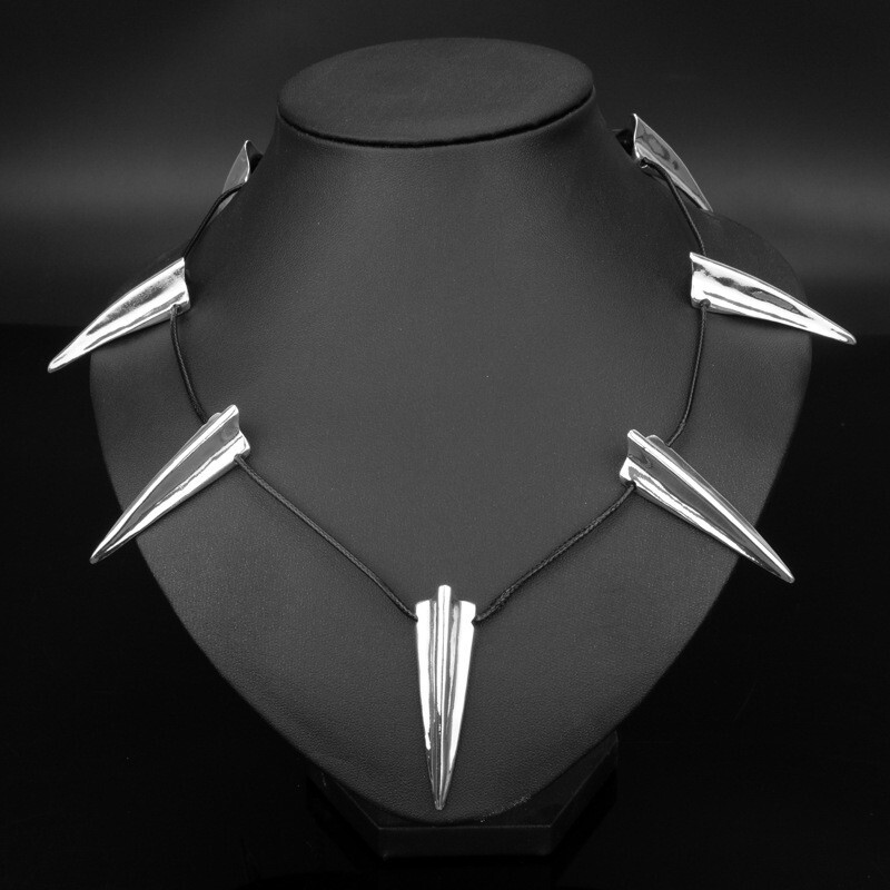 Black Panther Charm Necklace Wakanda King T’Challa Movie Teeth Pendant Costume