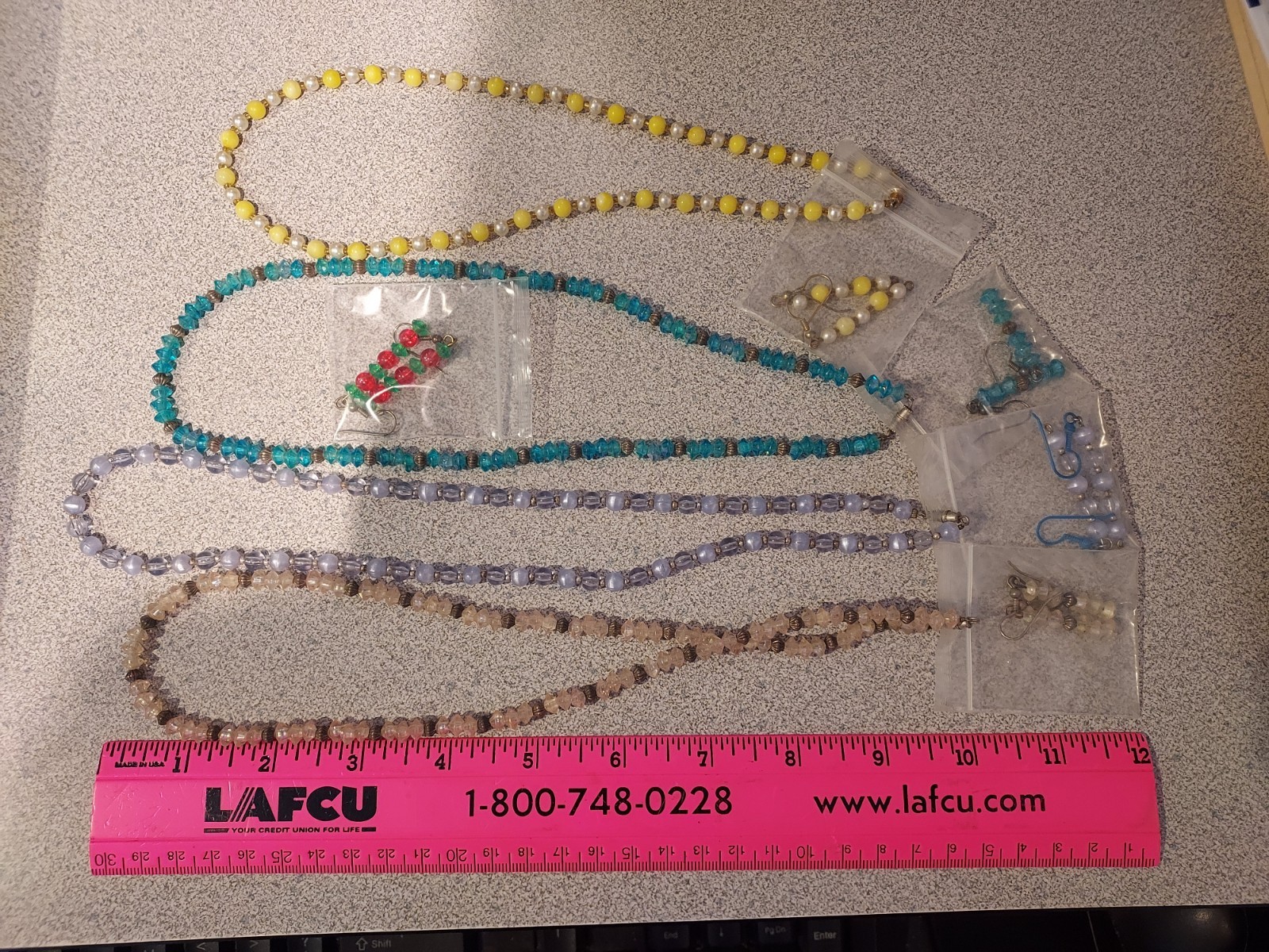 Lot of 4 beaded Necklaces with earrings NWOT Plastic and metal combo NEW 20″ lng