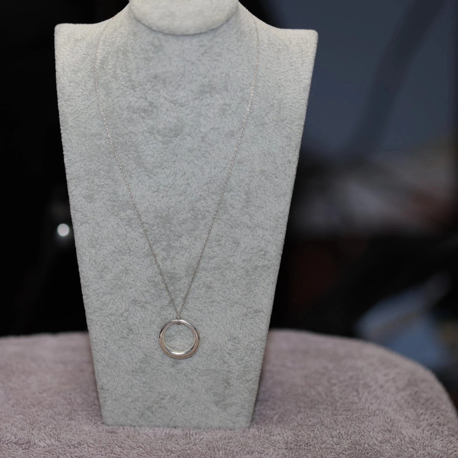 Sterling Silver Circle Pendant Necklace 925 Italy 18 Inch Chain Minimalist Boxed