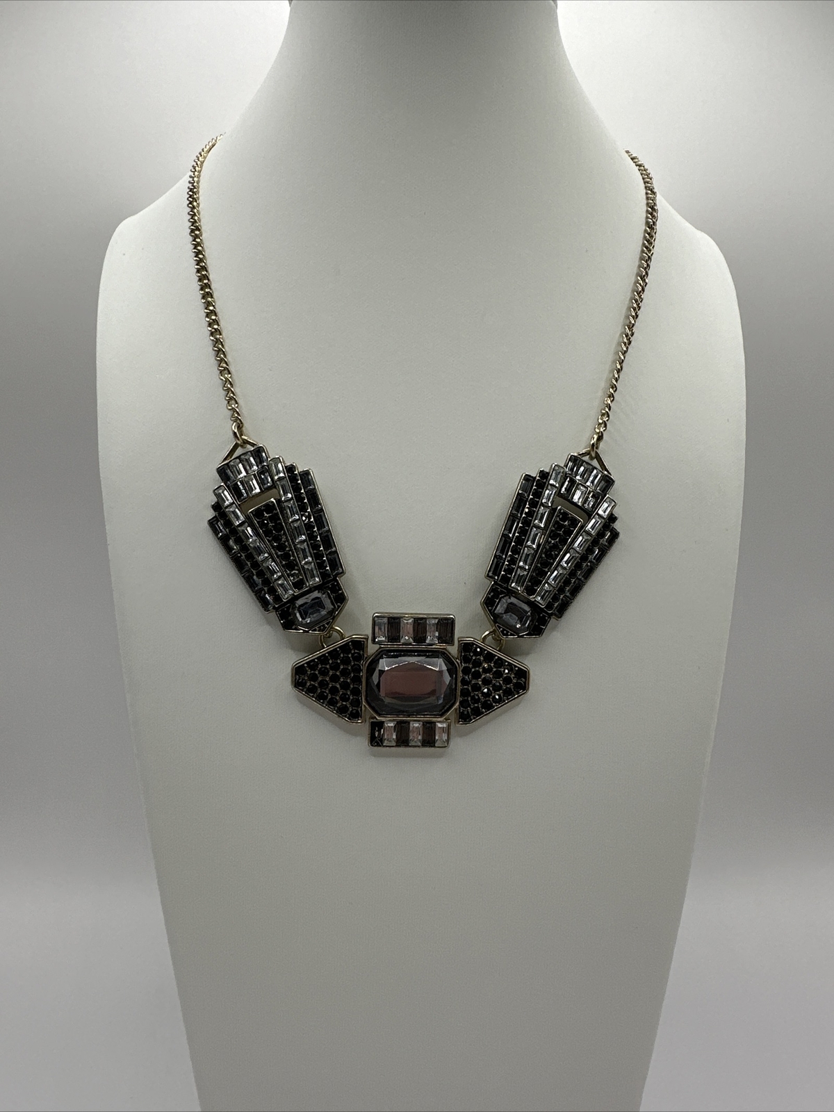 Beautiful Kensie Gold Tone Art Deco Style Rhinestone Statement Necklace 16-18”