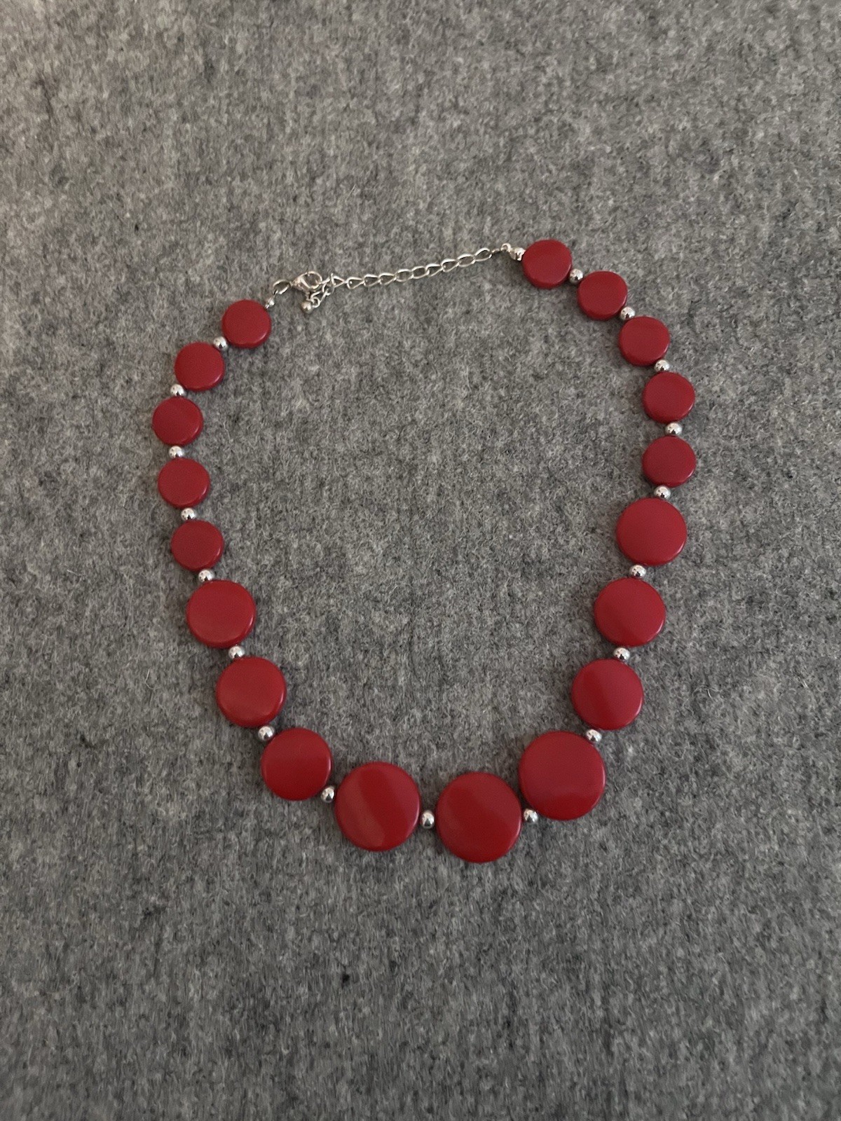 Red Beaded Necklace Plastic Lobster Clasp Fashion Statement Undated