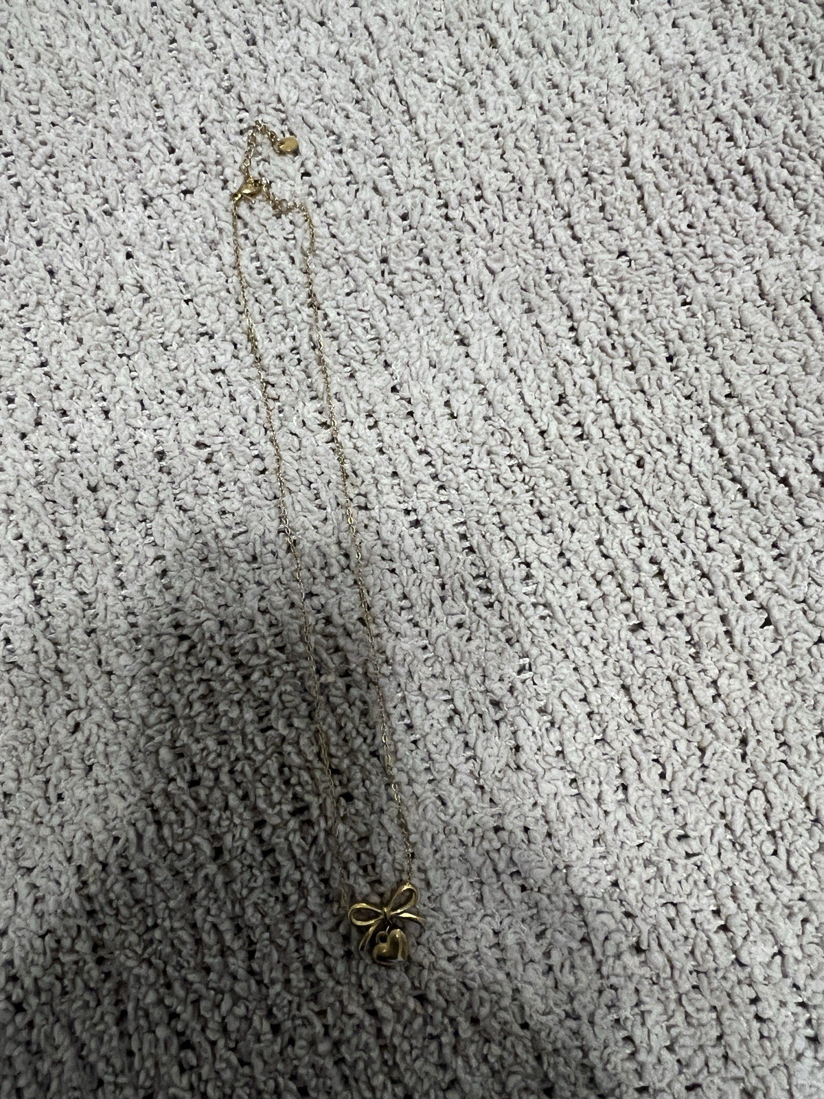 Gold Tone Cable Chain Pendant Necklace No Stones Bow Charm Undated Era