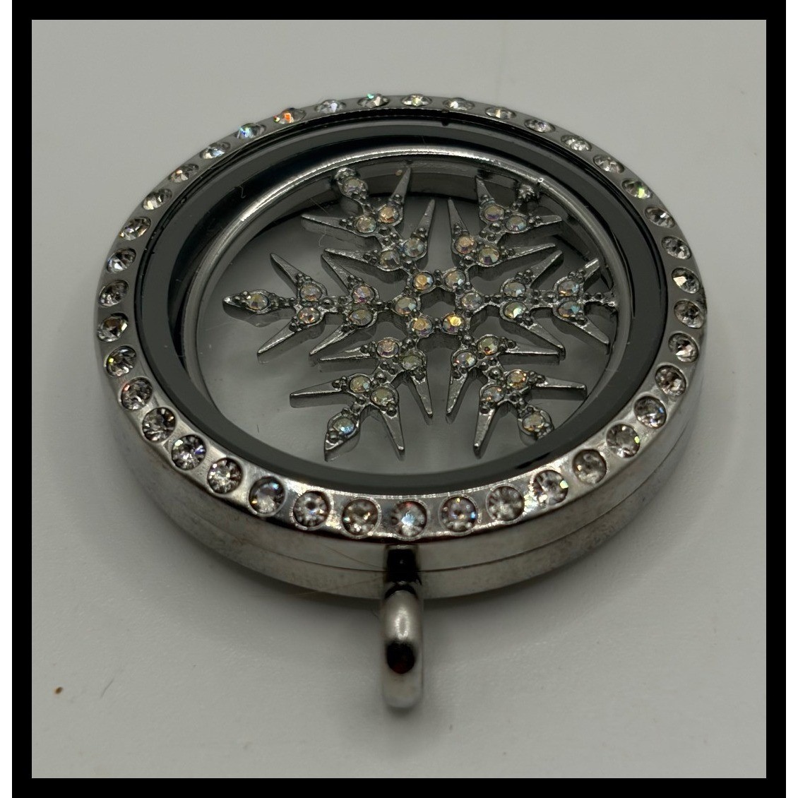 Origami Owl Snowflake Floating Locket Pendant Womens Silver Crystal Winter