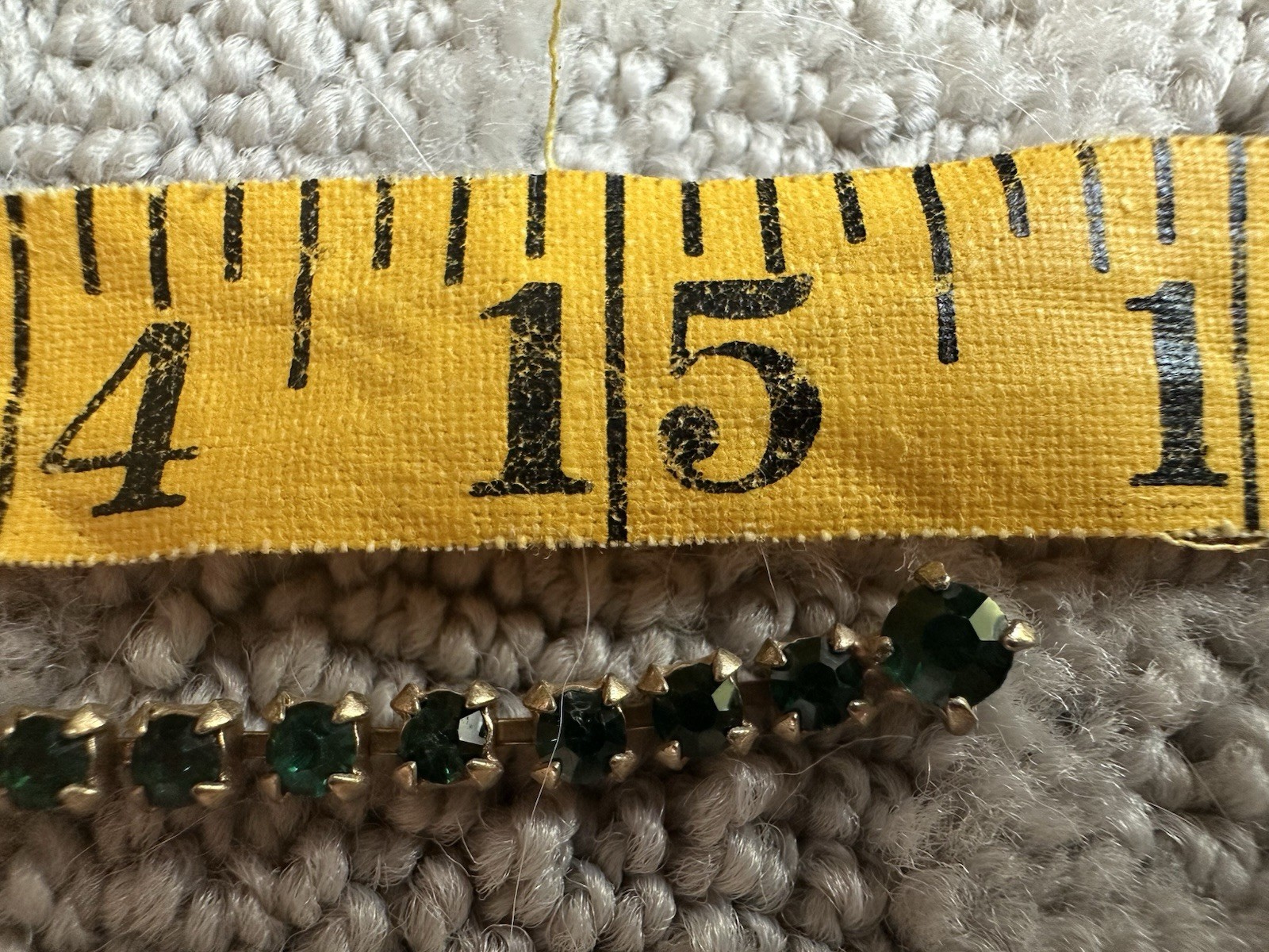 Green Rhinestone Crystal Statement Pendant Necklace Cup Chain Hook Clasp 15 in