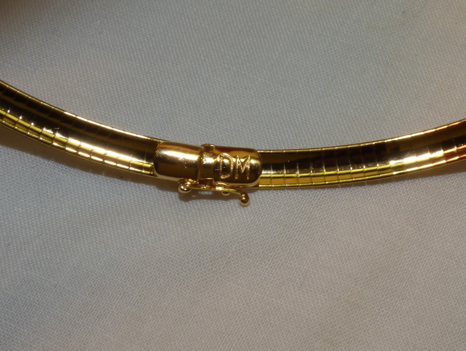 NEW Lot of 3 Gold Tone 16″ Omega Collar Choker Necklaces w Safety Clasp 2 DM NOS