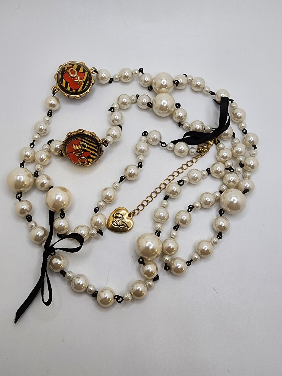 46 Inch Long Faux Pearl Betsy Johnson Love XOX Statment Necklace With A 3…