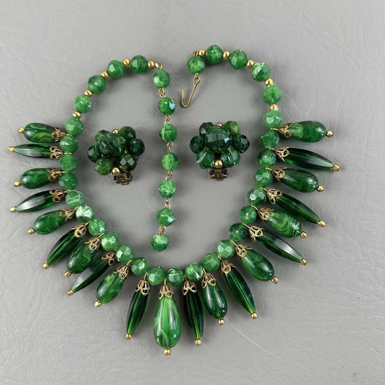 Vintage Necklace Earrings Set Green Marbled Lucite Dangle Bib Clip On Gold Tone