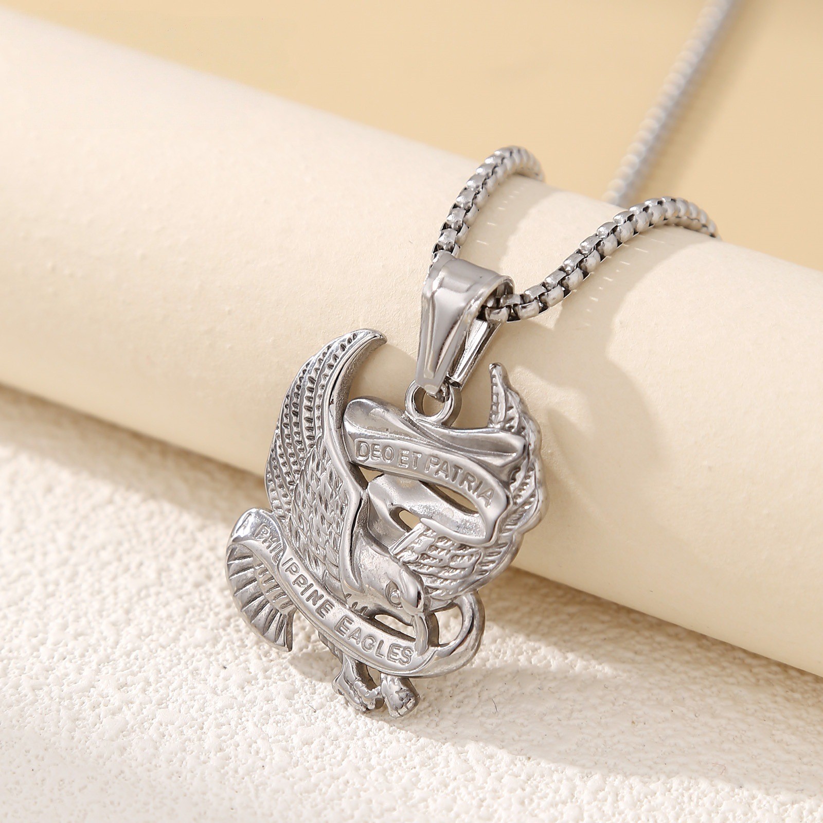 Motorcycle Biker Eagle Men’s Necklace Vintage Stainless Steel Eagle Pendant Link