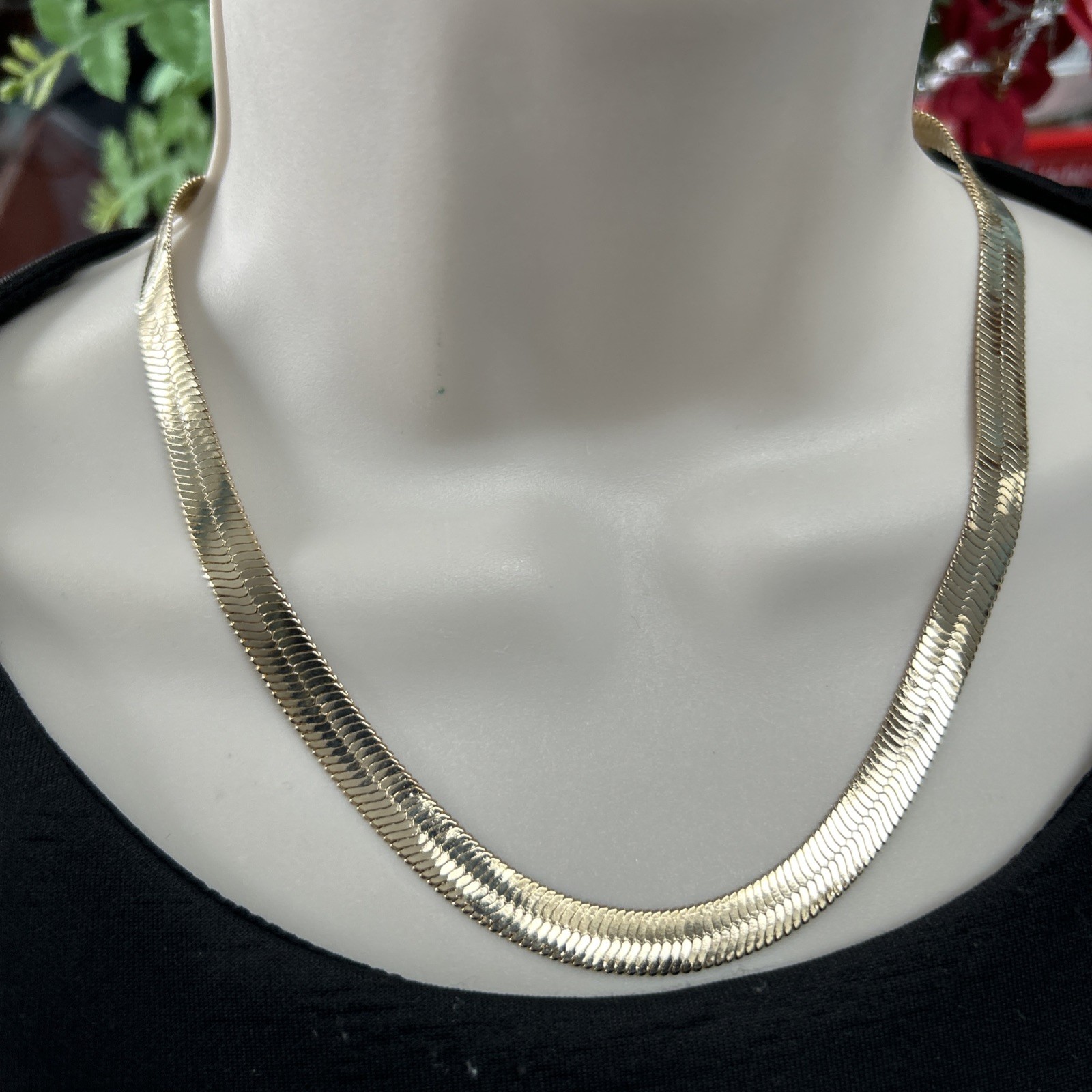 GOLD PLATED 8mm HERRINGBONE 18”Chocker Necklace Chain For Men Or Women