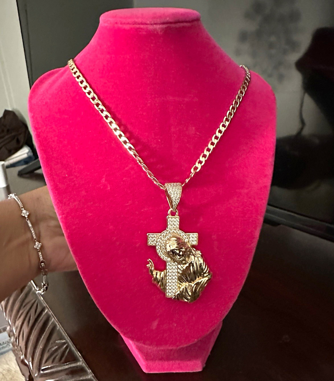 HQ Gold plated Cuban Link Chain Necklace, Pavé Simulated Crystal Cross Charm