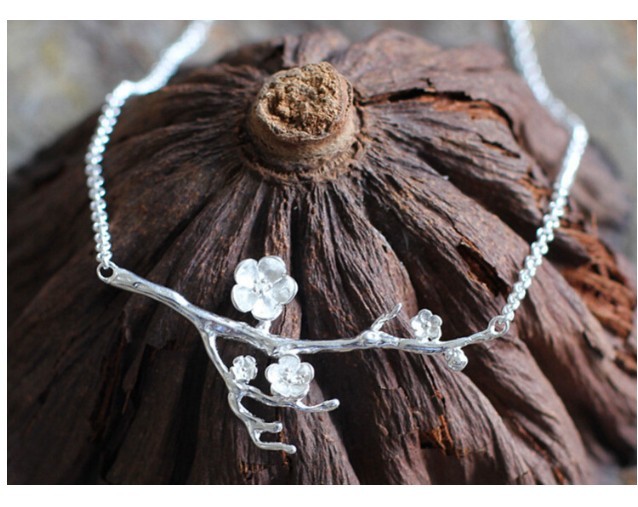 Silver Sakura Cherry Blossom Pendant Necklace Branch Chain Flower Gift Box S5