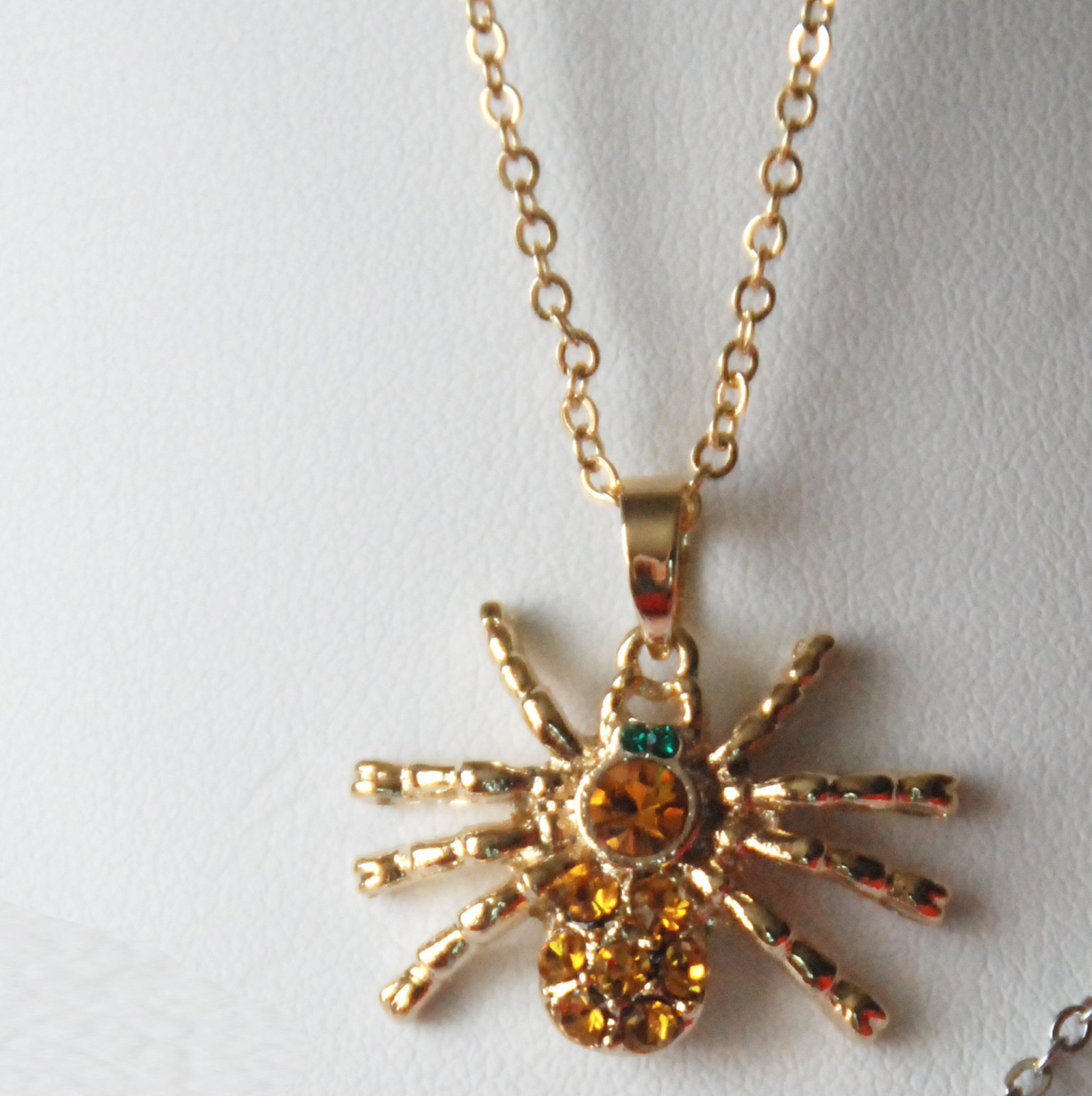 Halloween Spider w Crystals Pendent Necklace / Gold or Silver-tone 18 -20″ Chain