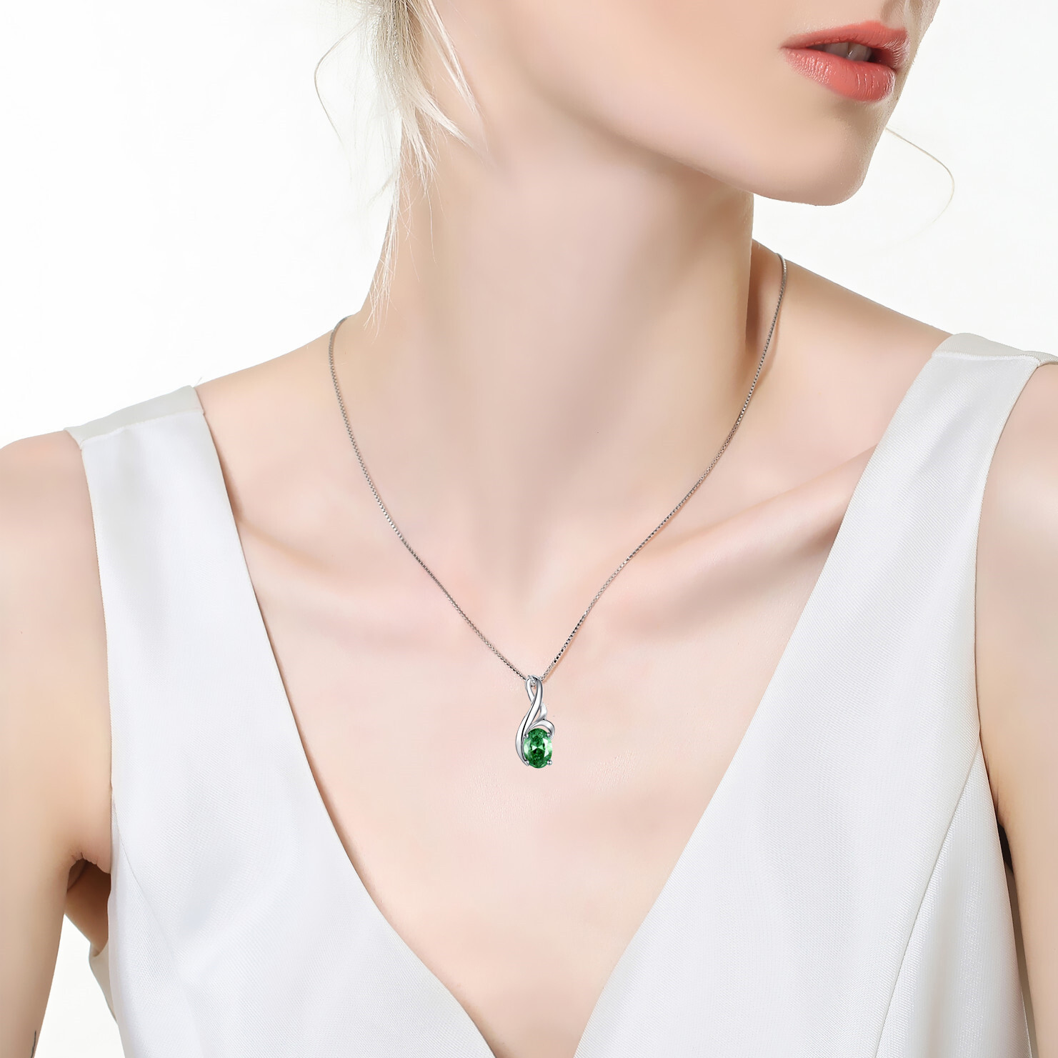 Real 925 Sterling Silver Created Emerald Pendant Necklace Jewelry Gift for Her