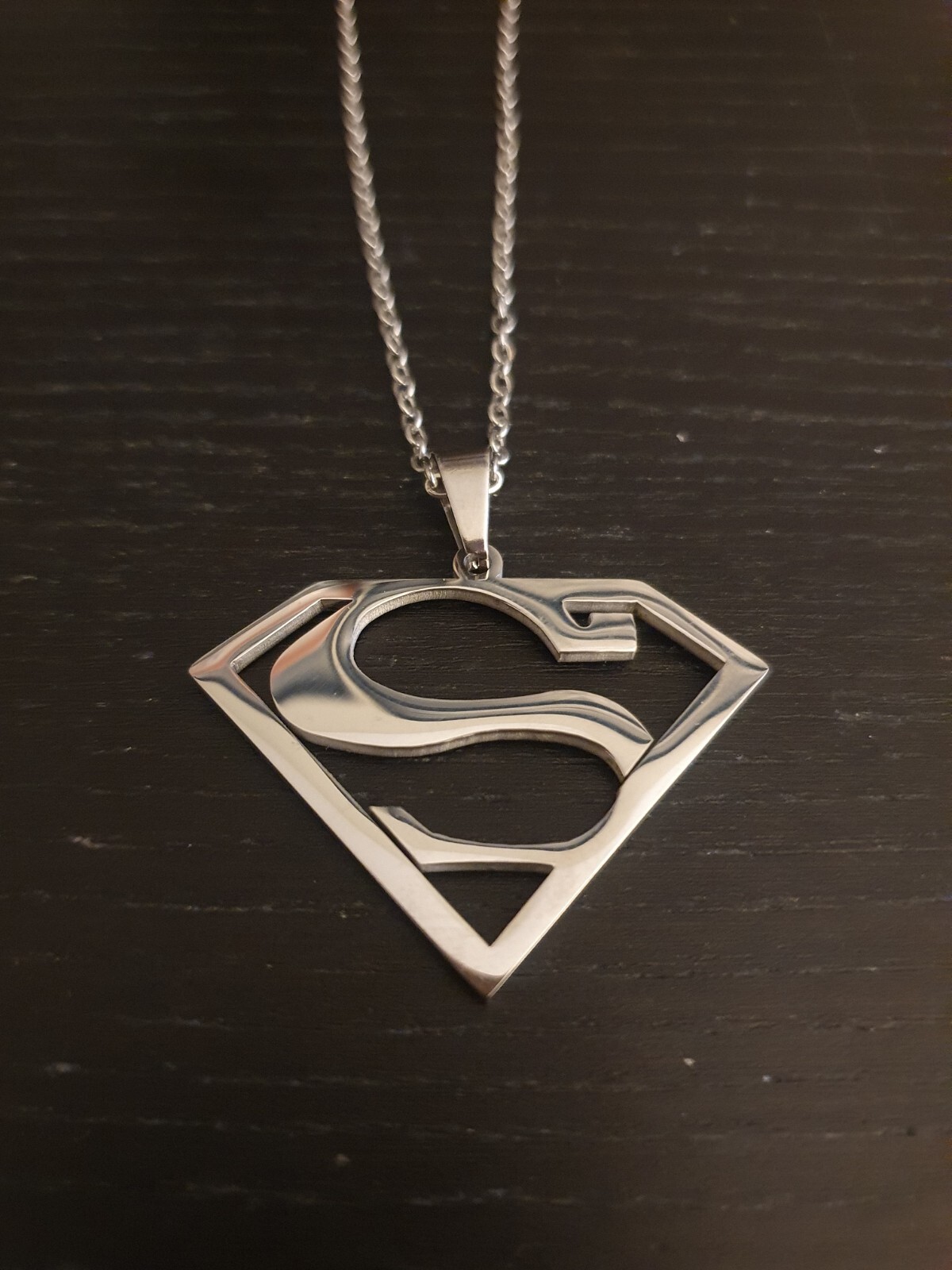 large SUPERMAN S COMIC TV HERO Pendant 22″ necklace