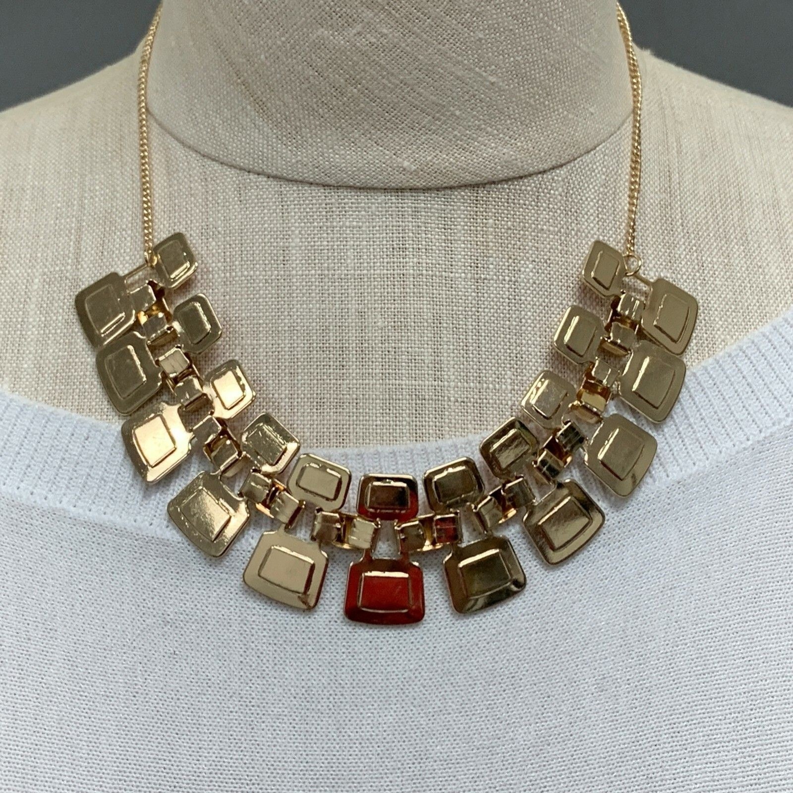 Women’s Necklace Black Red Gold-tone Multicolor NWOT