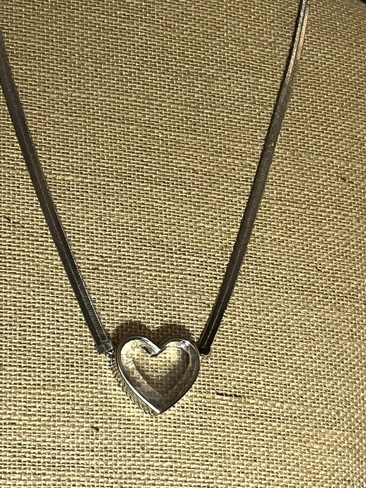 Origami Owl silver prism heart locket on 16″ to 18″ herringbone chain LK1158