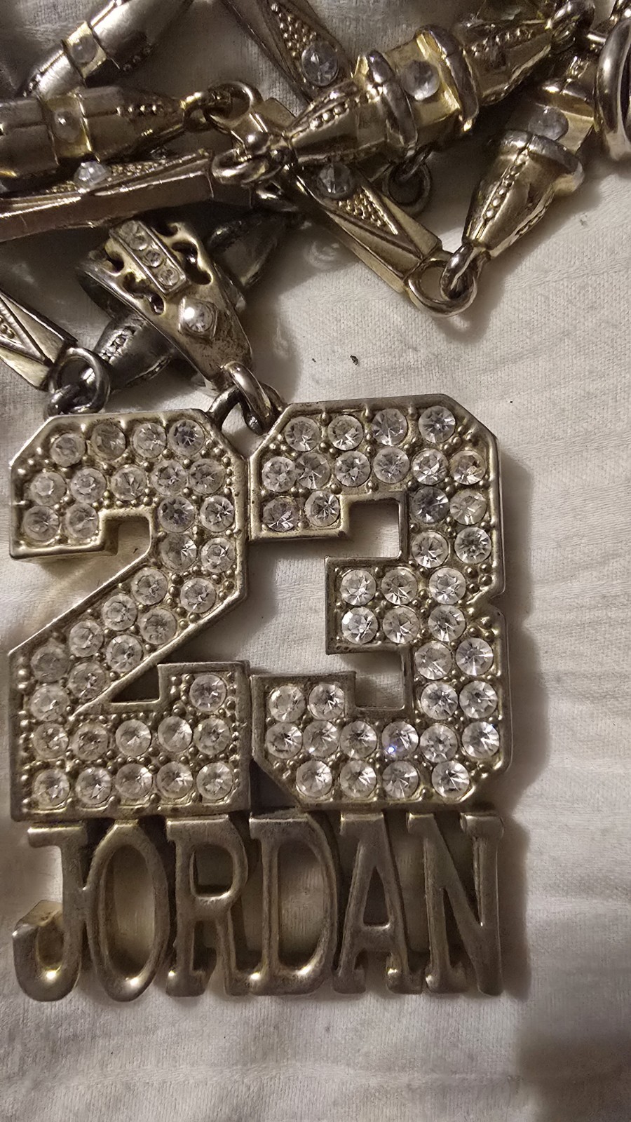 Men’s Heavy 9.2 oz Iced Out 23 Jordan Pendant Necklace 36″ Unique Chain