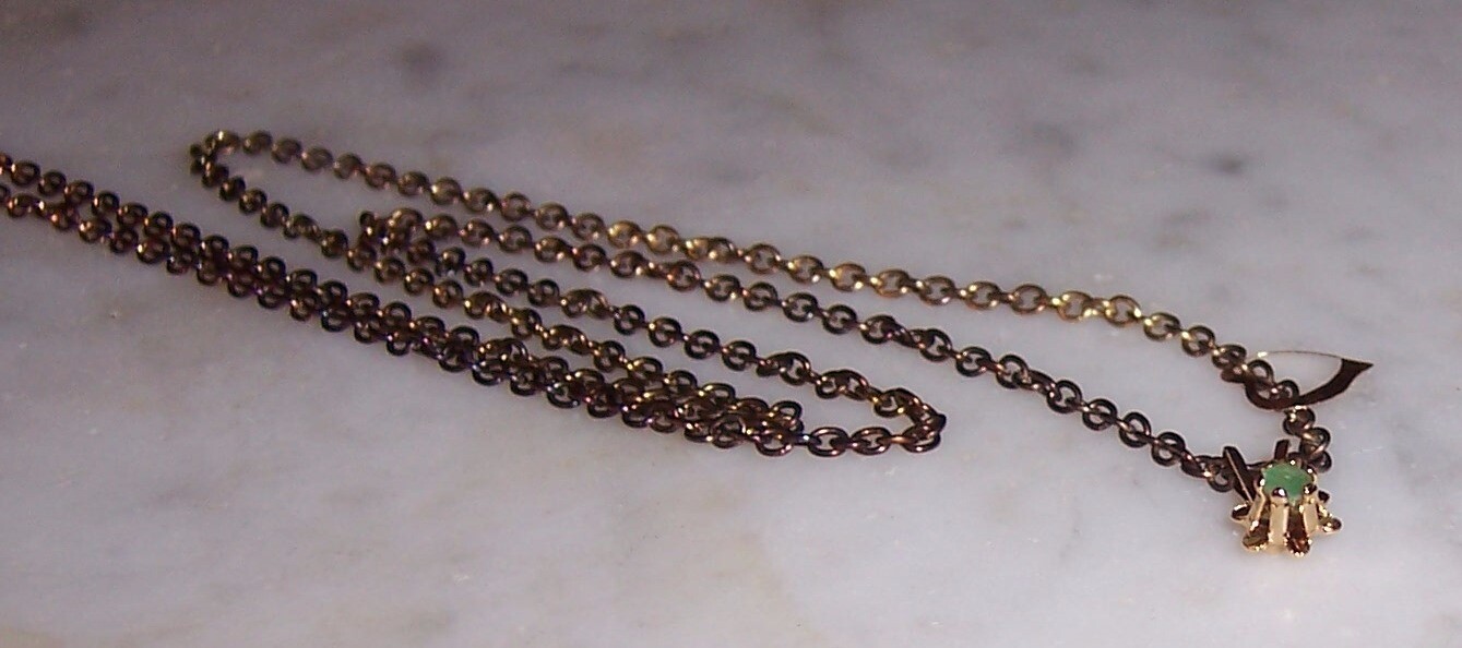 2 Pendants on gold tone chain – No Mark – Heart & Green Prong Set Stone #N378