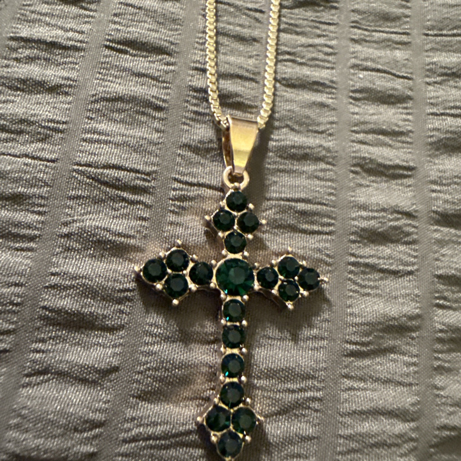 Beautiful Dark Green Stones Colored On A Gold Copper Cross Pendant Necklace