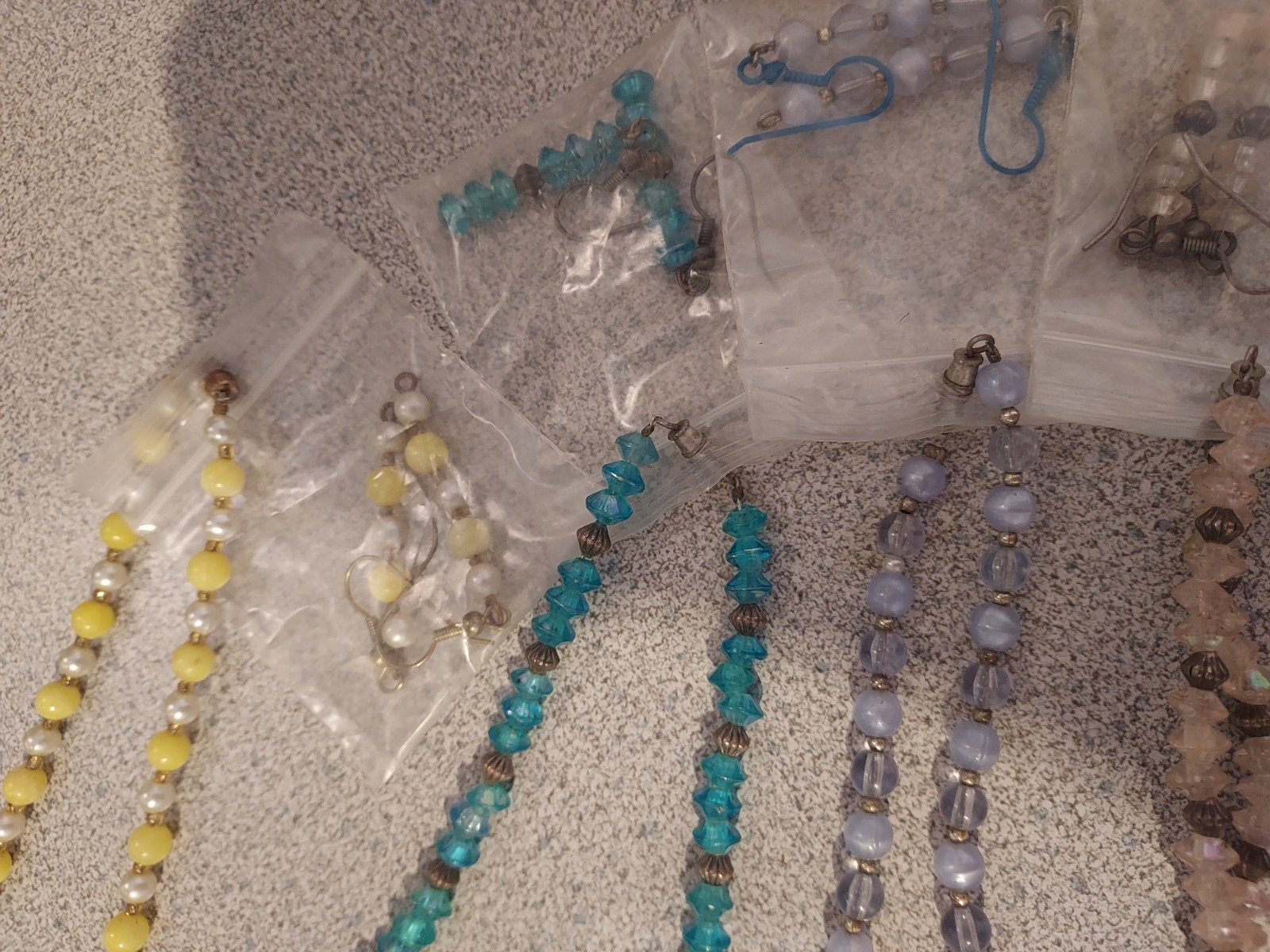Lot of 4 beaded Necklaces with earrings NWOT Plastic and metal combo NEW 20″ lng