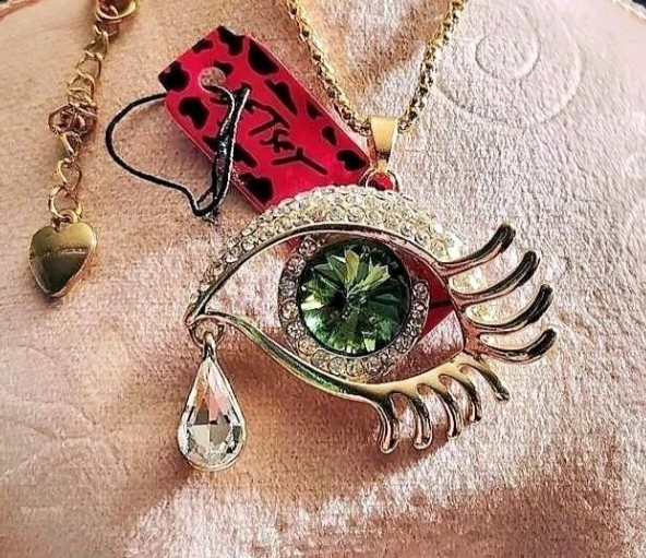 Betsey Johnson Green Eye, Eyelashes, & Tear Necklace