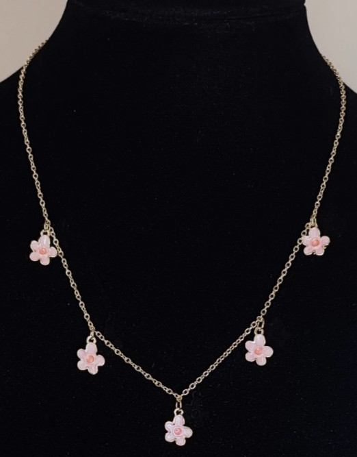 Chain Link Necklace Featuring Pink and Red Flower Charms