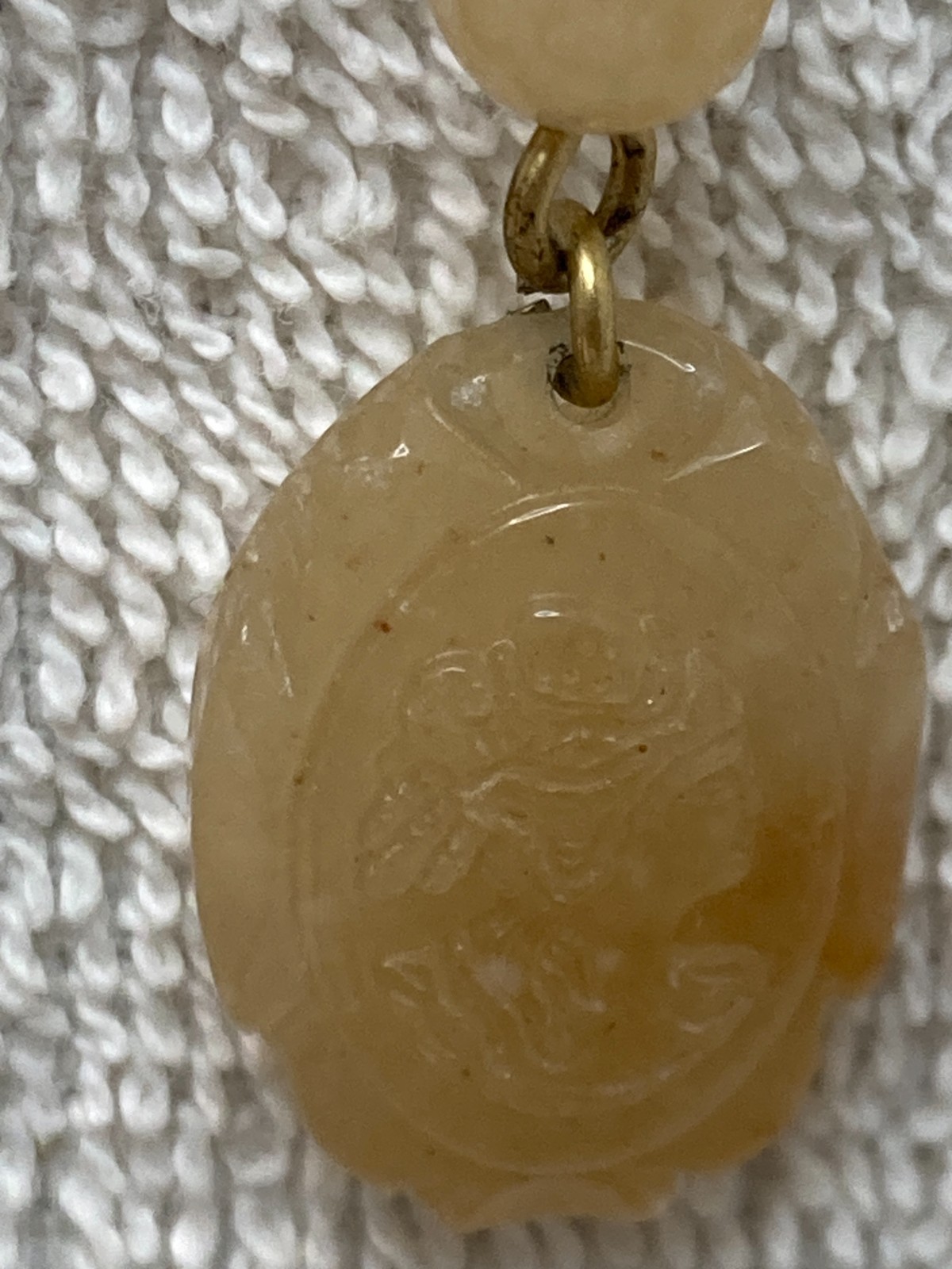 Cabi Carved Cameo Necklace Semi Precious Ivory Yellow Gold Tone – Good