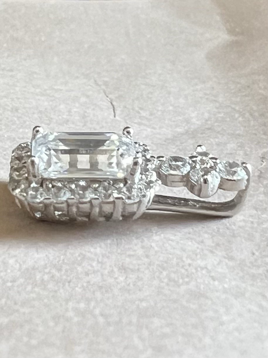 Authentic Emerald Cut White Moissanite VVS1 Halo 1 Carat 925 Silver Pendant