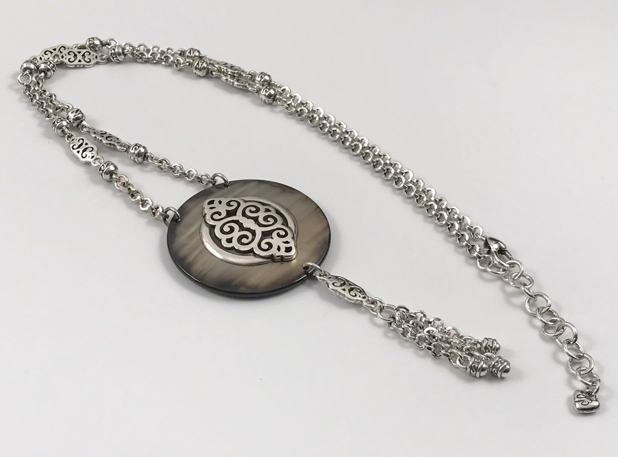 BRIGHTON Geneva Mother Of Pearl Shell Pendant Silver Necklace 27 In. #432