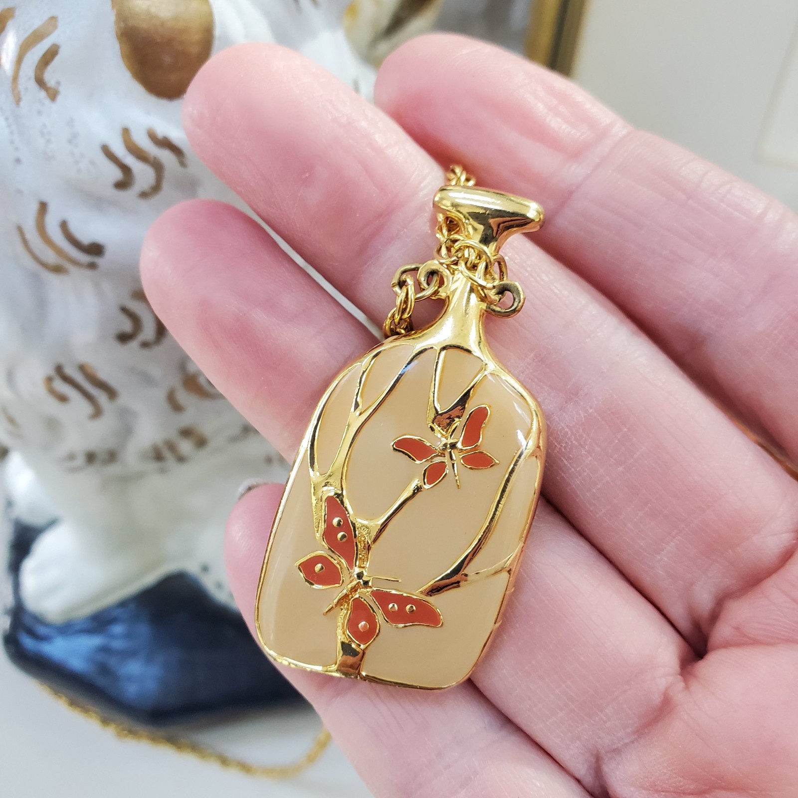 Butterfly Pendant Necklace Goldtone Peachy Orange Signed Thailand 24″