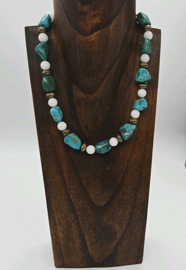 Turquoise Colored Dyed Stone oval link Choker Necklace Vintage 17 in