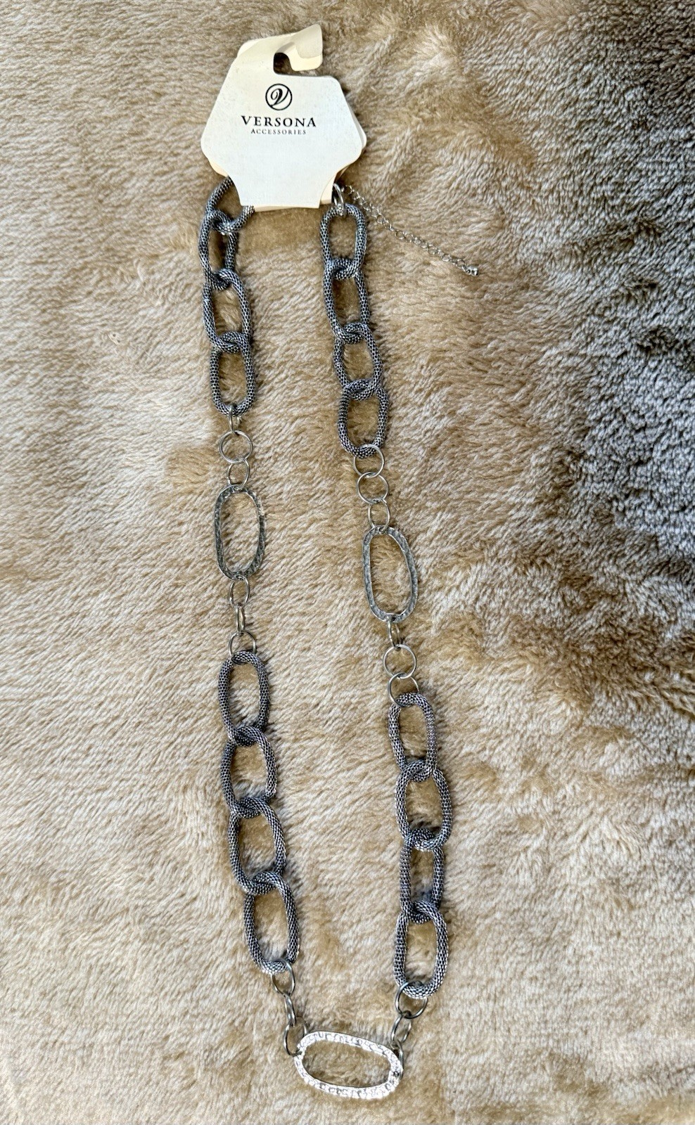 Versona oval link silver tone necklace New