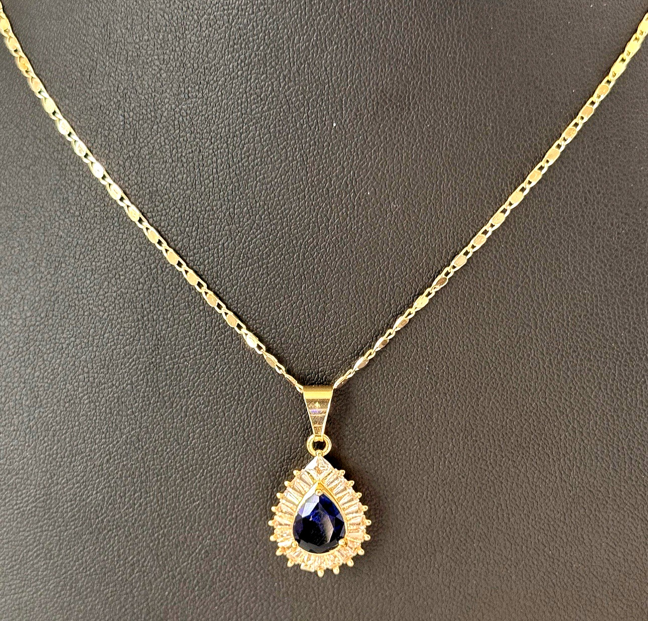 Blue Teardrop Pendant Valentino Necklace 20 Inch Rich Gold Tone Womens Chain