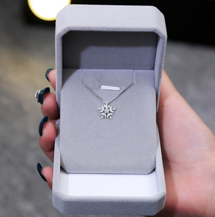 925 Sterling Silver Crystal CZ Snowflake Pendant Necklace Choker Gift Box A24