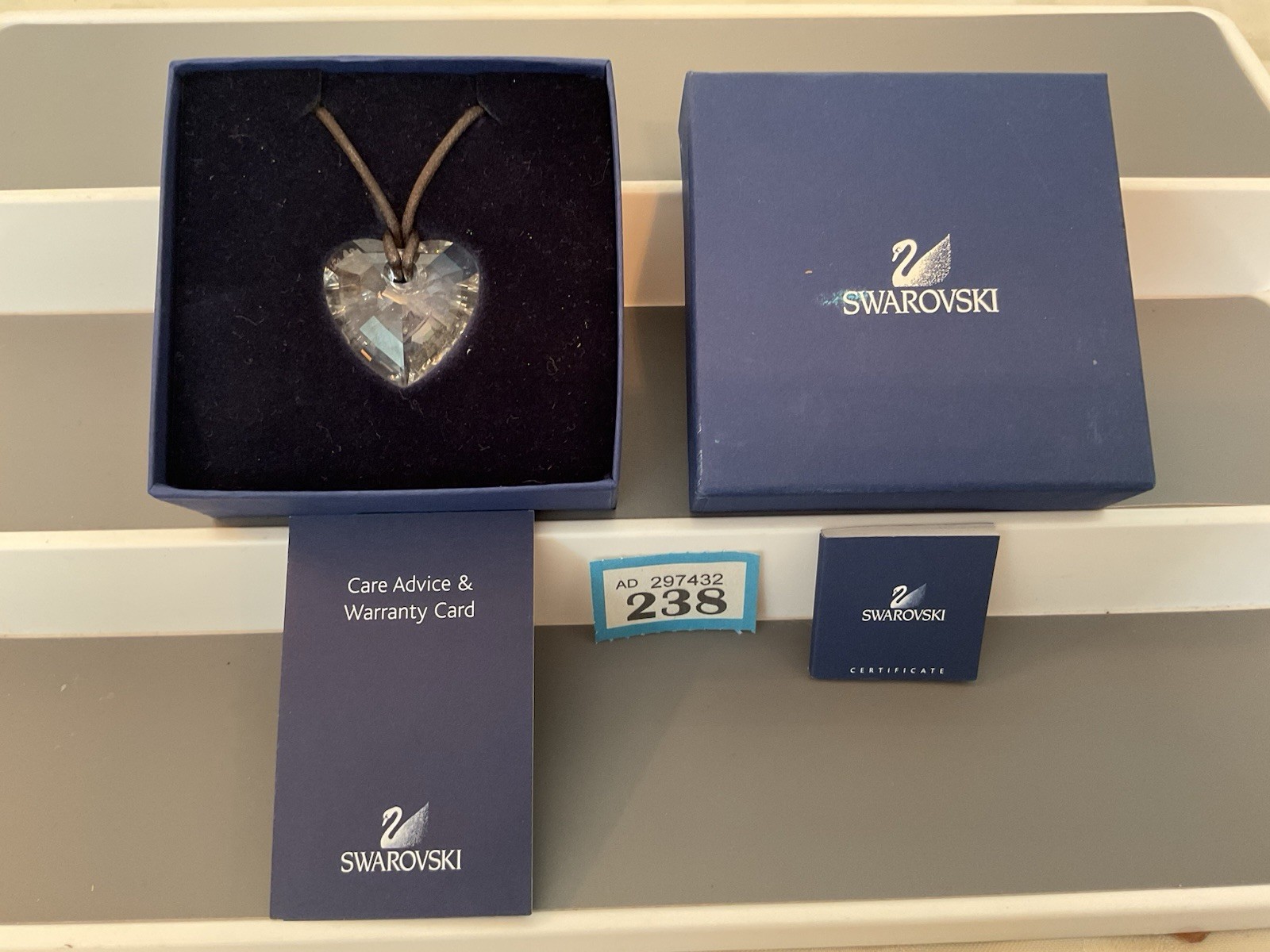 VINTAGE GENUINE SWAROVSKI CRYSTAL HEART PENDANT & LEATHER CHORD. BOXED (238/unit