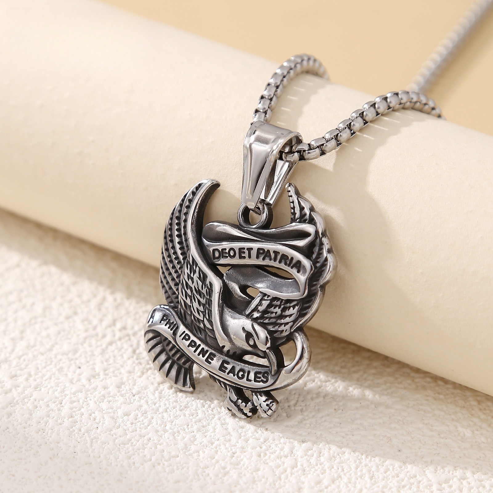 Motorcycle Biker Eagle Men’s Necklace Vintage Stainless Steel Eagle Pendant Link