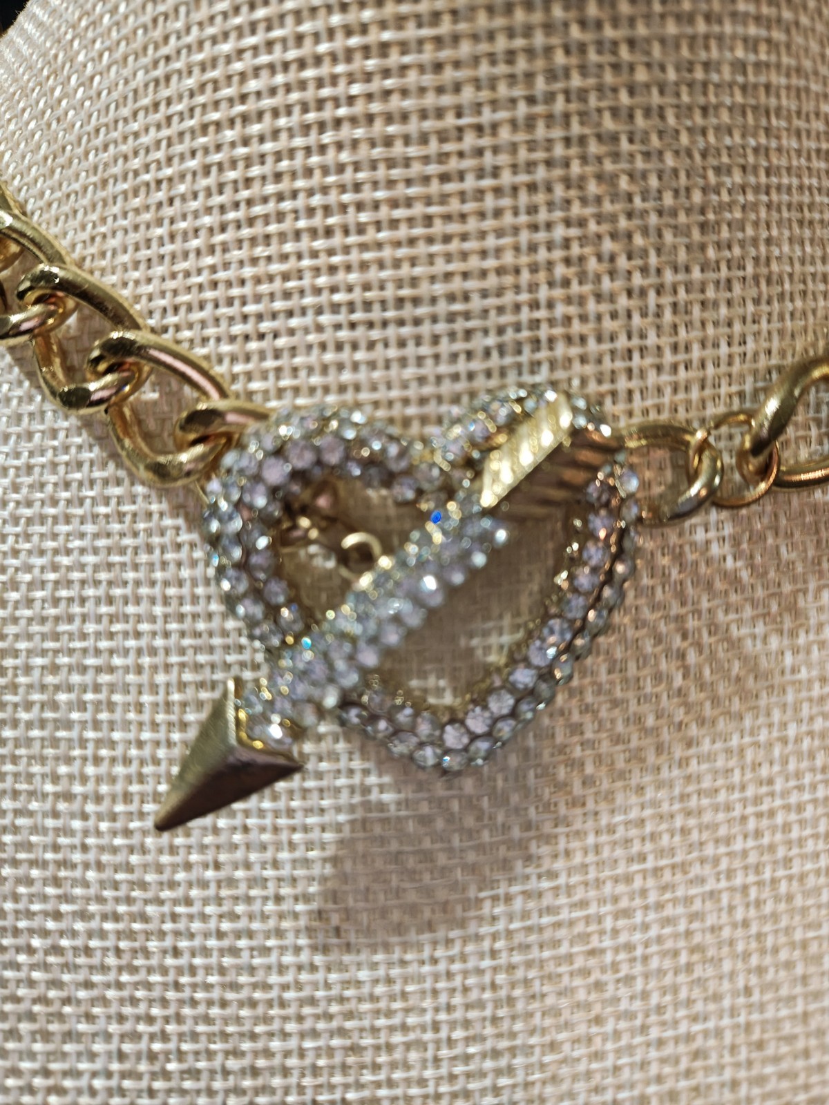 Chunky Cuban Link Goldtone Crystal Heart Bling With Arrow Toggle Clasp Aprx 17″