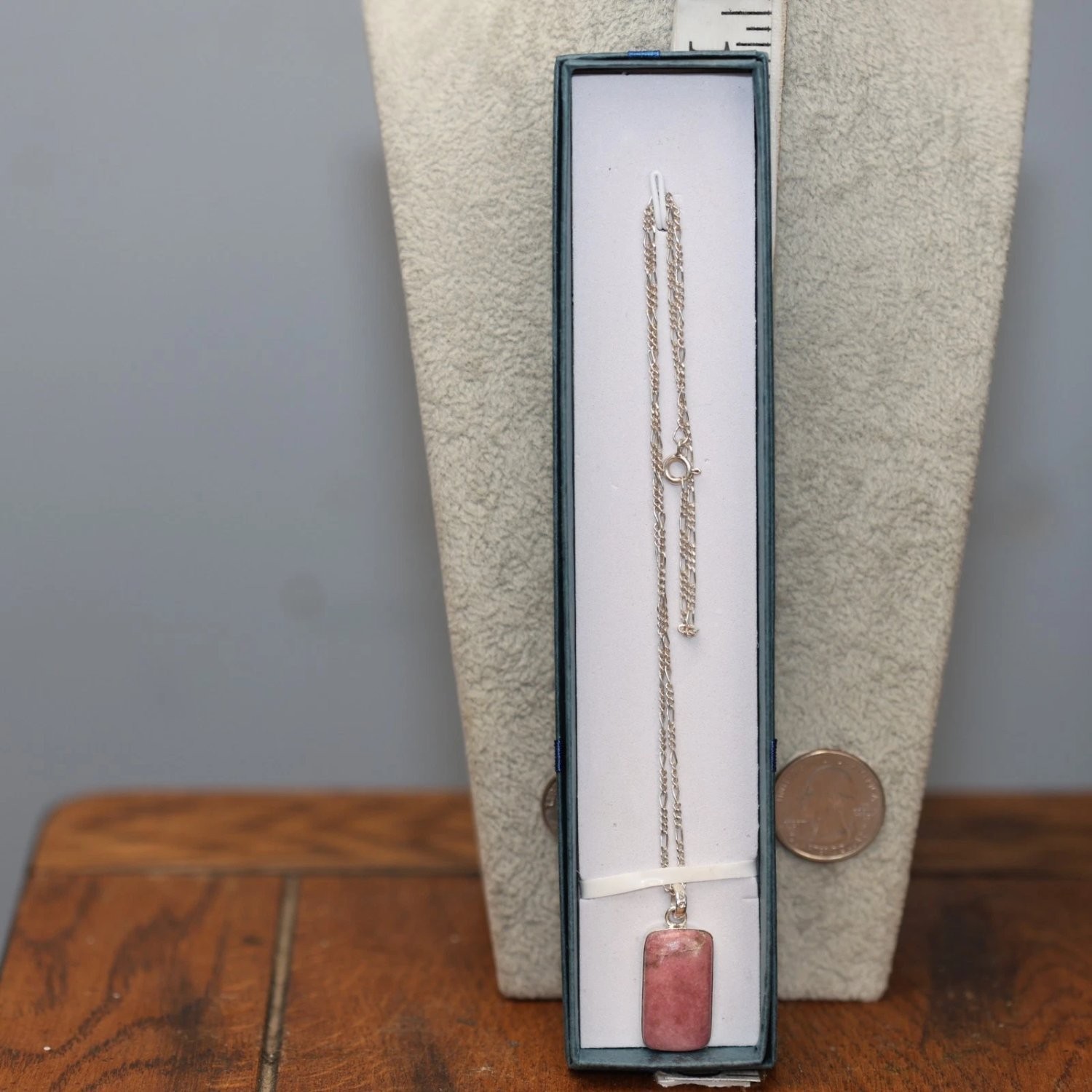 Vintage Sterling Silver Rhodonite Pendant Necklace 925 Figaro Chain 18″ Pink