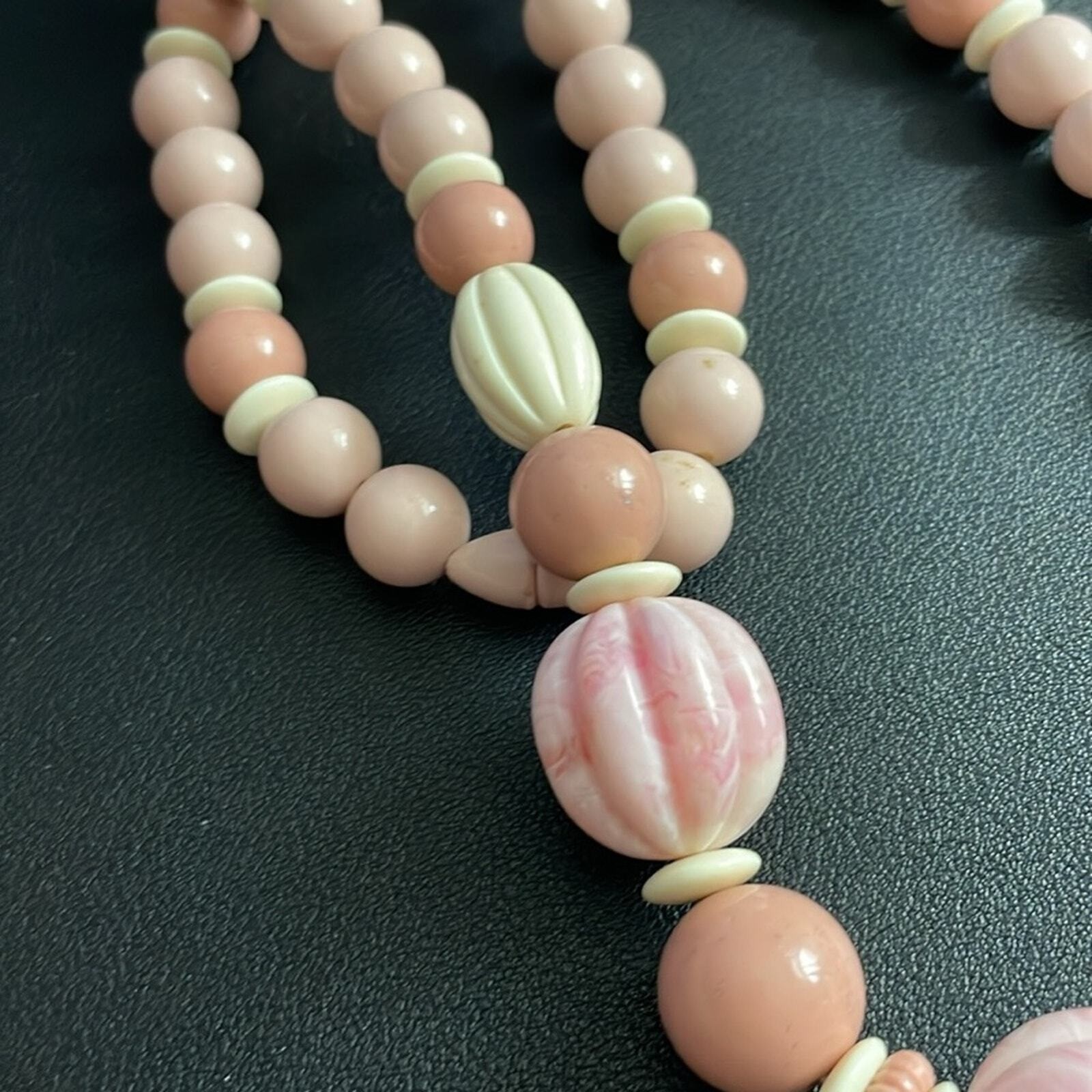 Vintage Beaded Necklace Acrylic Pink Cream