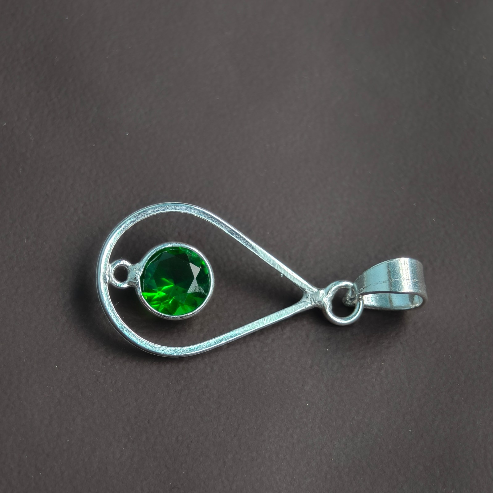 Faceted Round Green Emerald Pendant 925 Sterling Silver Jewellery
