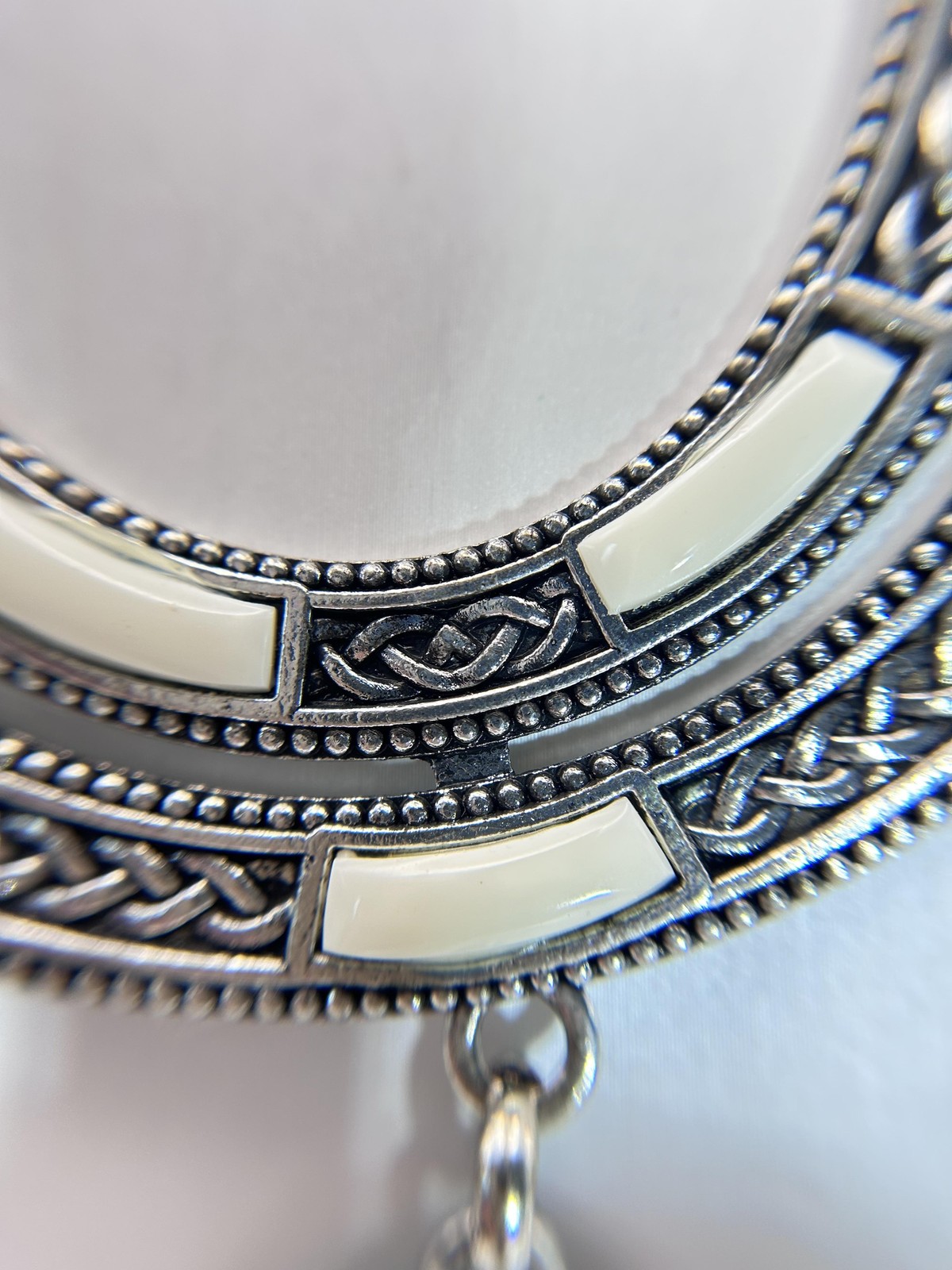 Necklace Silver Tone Bib Statement Oval Howlite Pendant Boho Chunky Chain
