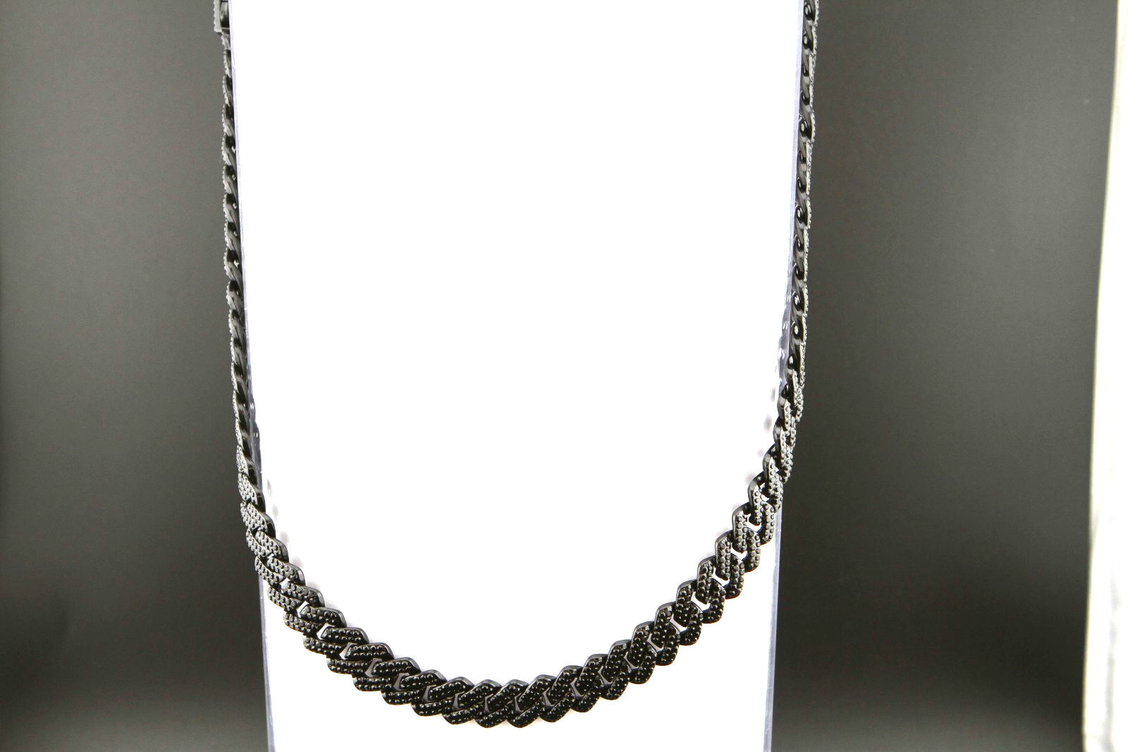 Neckless -Black CZ over Black Stainless 26″ Cuban Neckless (NEW) Locking Clasp