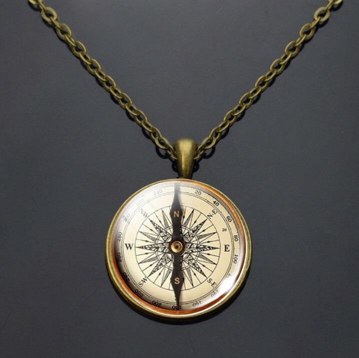 Classic Vintage Style Compass Necklace – Hiking, Travel, Adventure Gift – Gold