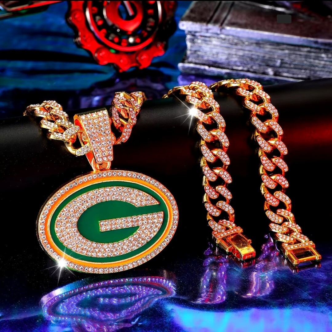 GREEN BAY PACKERS GEM NECKLACE Gold Bling NFL Football Pendant & 24″ Chain