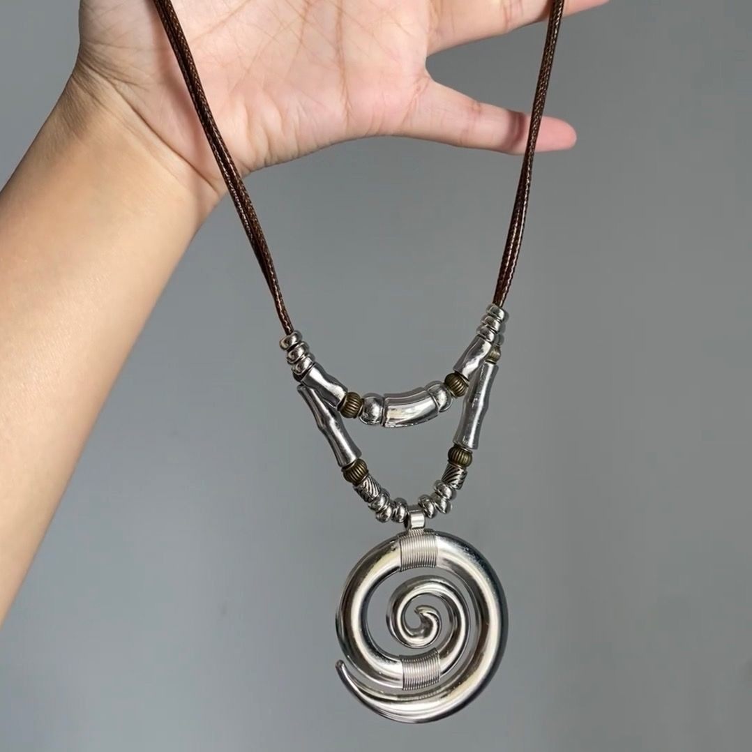 New ethnic style necklace with bohemian spiral pendant clavicle chain